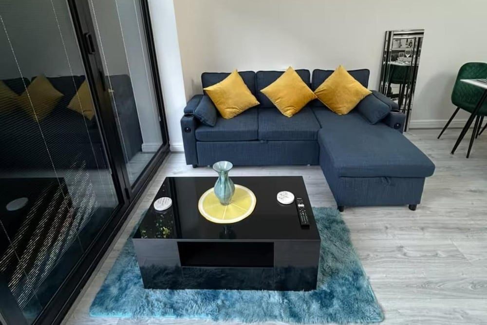 Seaside Cottage Escape in Southport