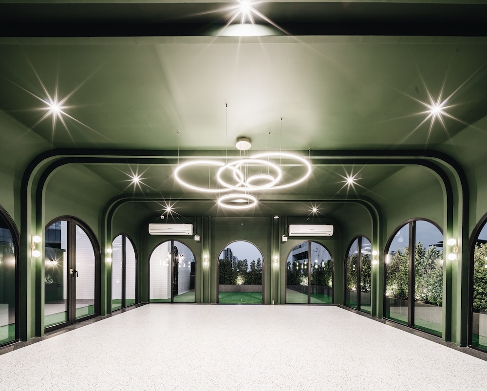 meeting & event spaces