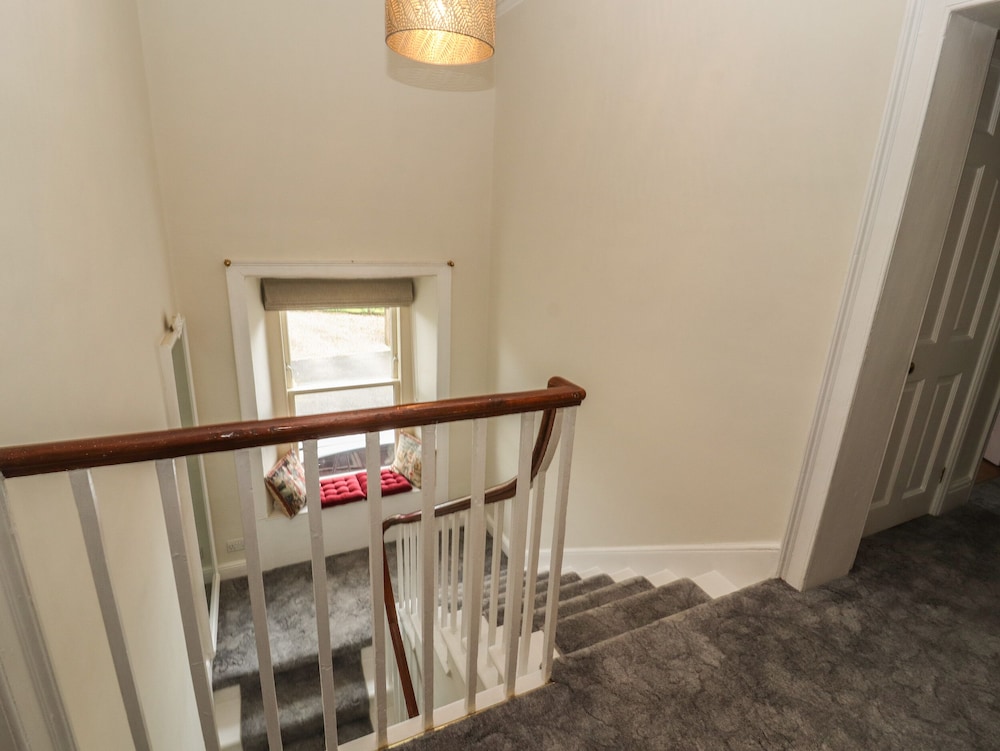 Ings House