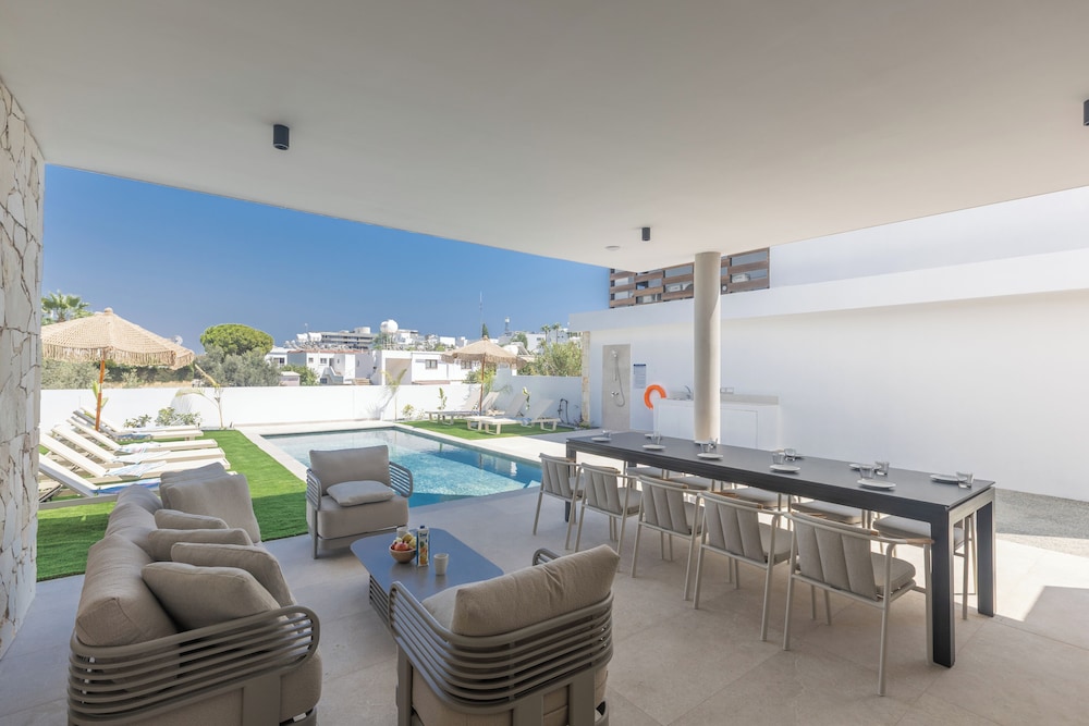 Ayia Napa Orea Villa OR9