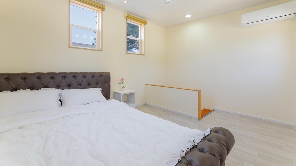 Gangneung The October Pension
