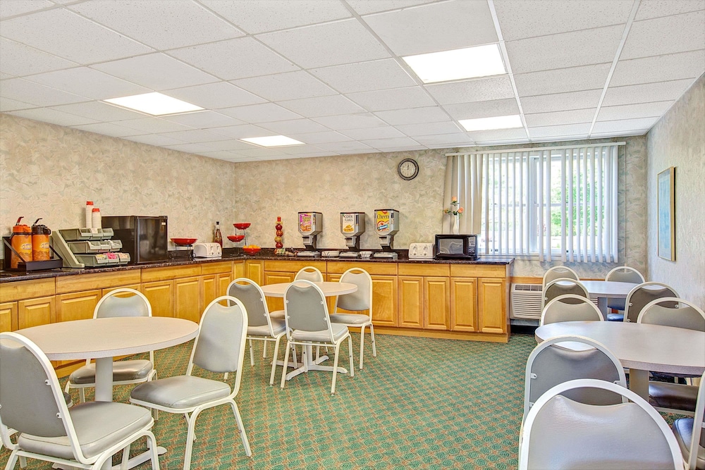 Ramada by Wyndham Parsippany, Foto 19
