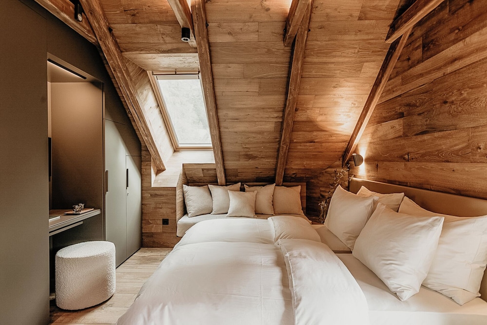 Chalet With Jacuzzi at Lake Bohinj - by Feelluxuryholidays view 5