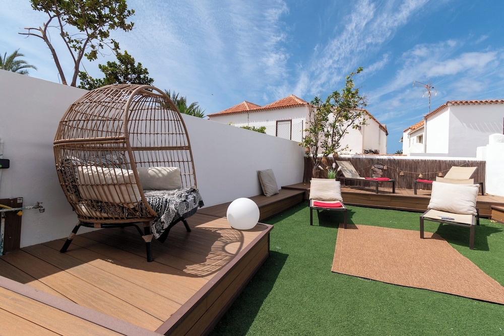Villa Tricia 6 Bedroom Las Americas