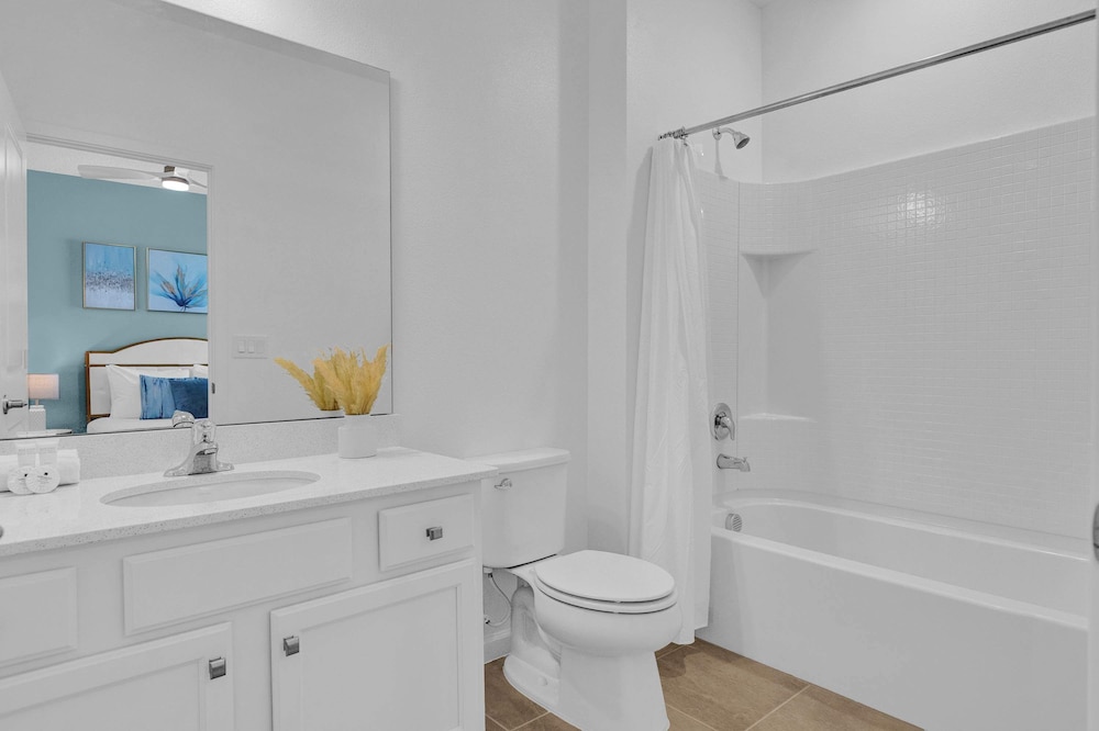 Upstay Epic 15br Mansion for Big Groups Near Parks