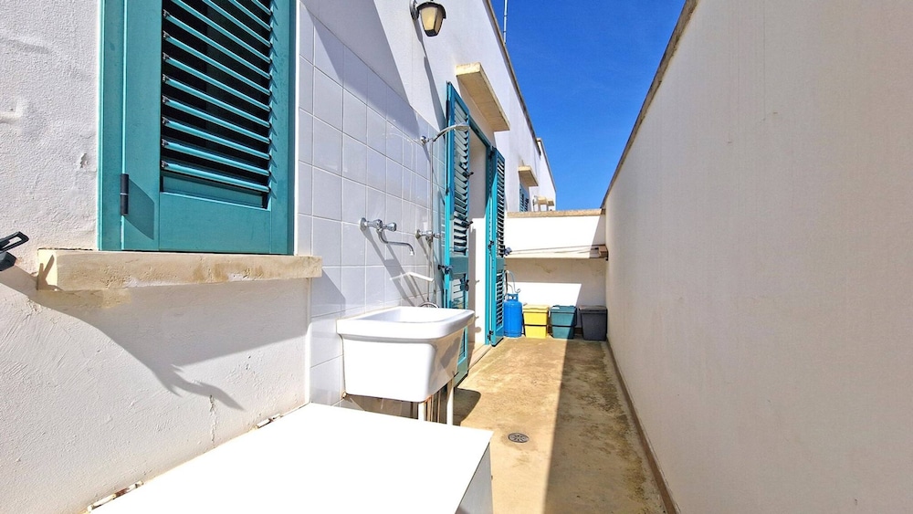 Sole Luna Cottage Just a few Metres From the sea