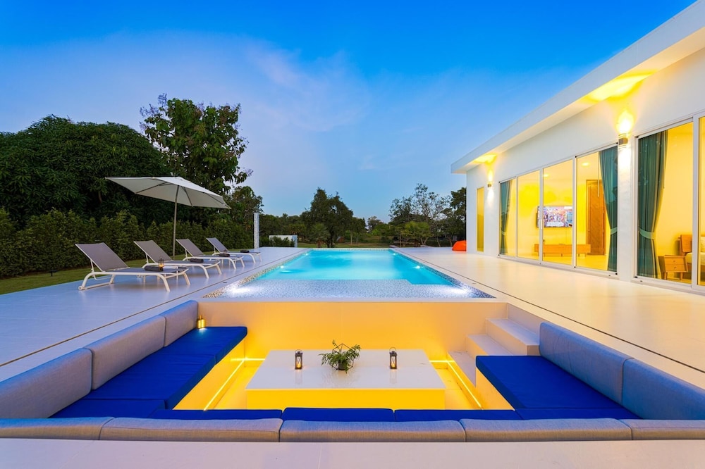 Luxury Villa at Palm Hills GolfClub PH4A