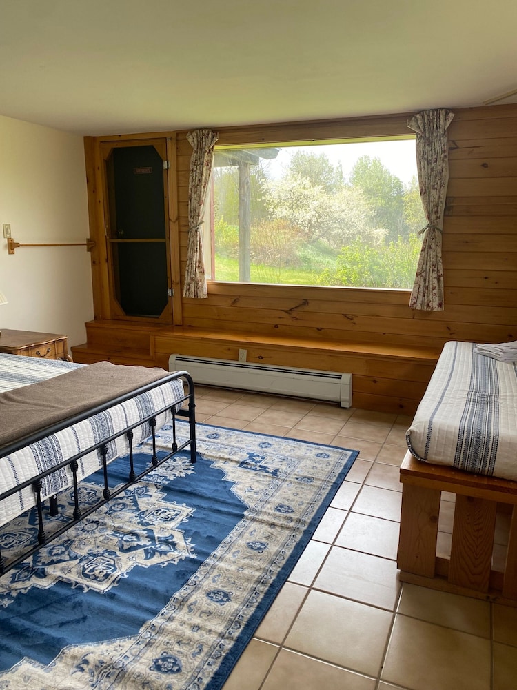 Relaxing Nature Retreat Perfect for Large Groups