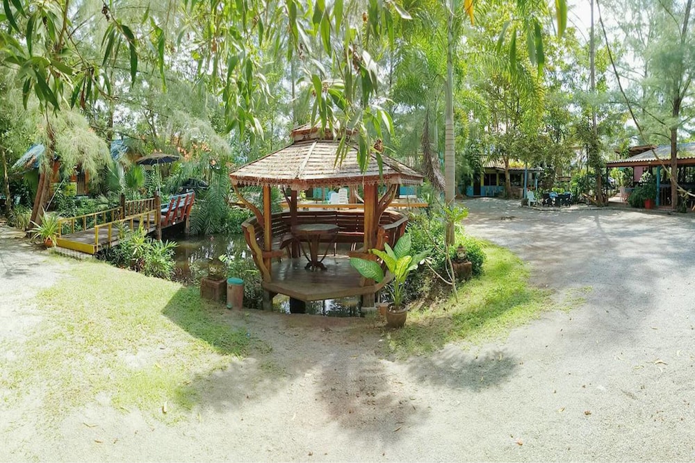 Laguna Resort