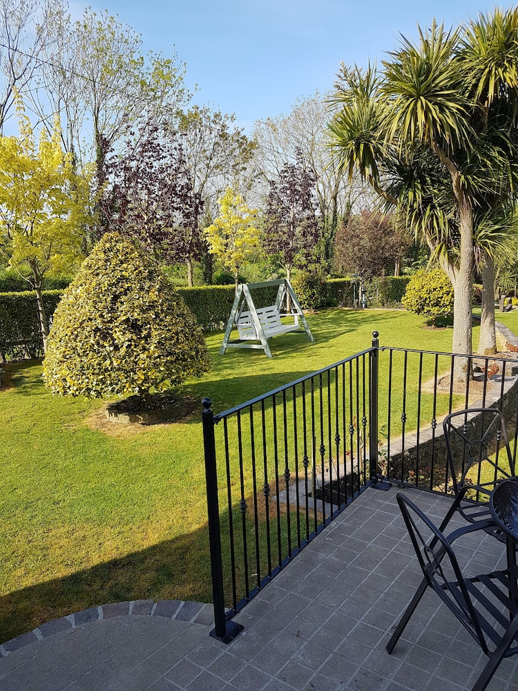 Kilcatten Lodge BB - Property Image 9