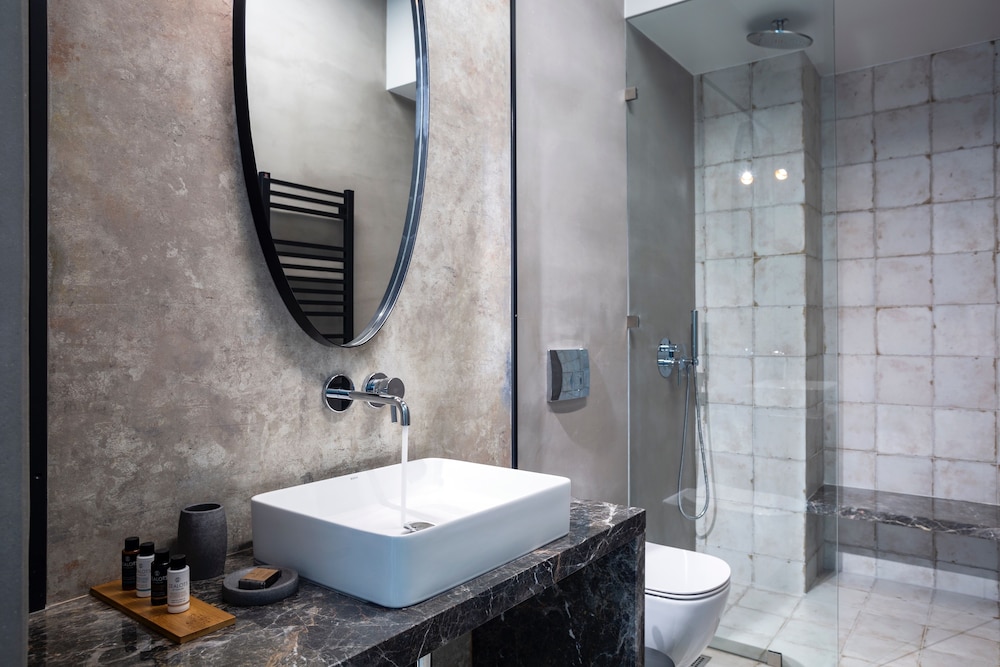 The Foundry Suites