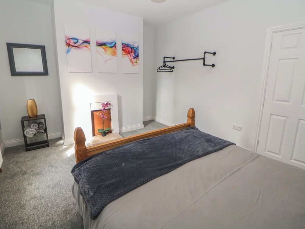 15 South Avenue Mews