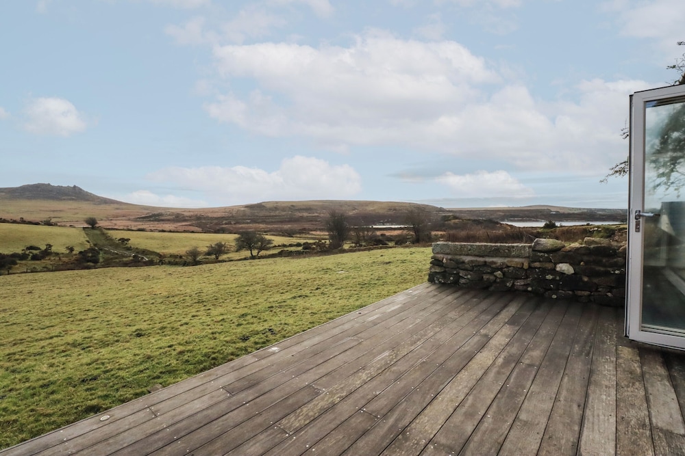 Roughtor Barn
