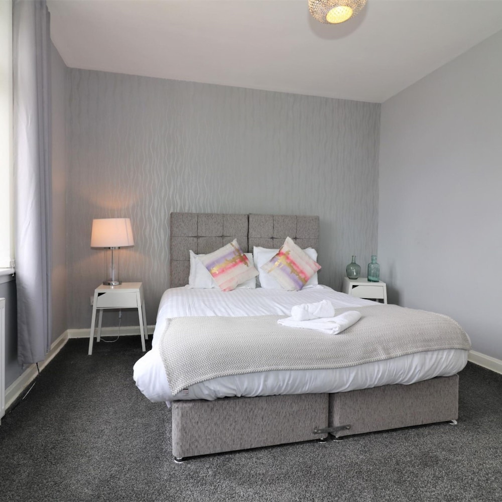 Carfin House - Motherwell view 5