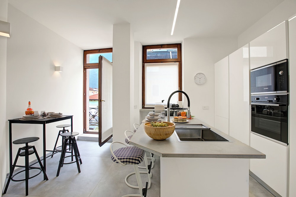 Quiet Oasis In Riva Heart