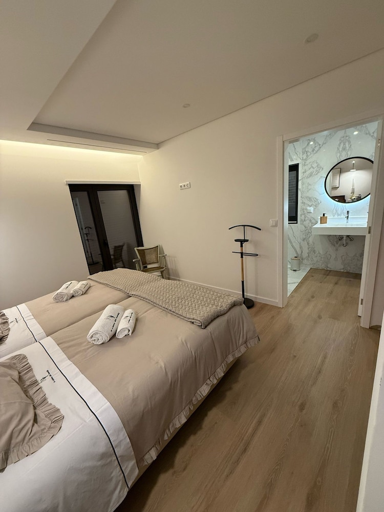 Our Douro Design 3suites Jacuzzi Pool Flat