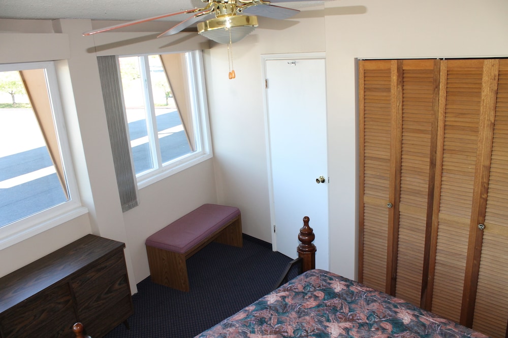 Redford Motel