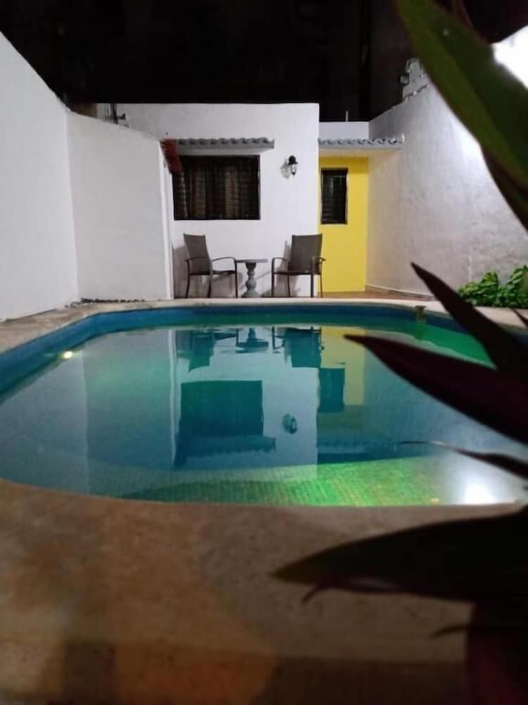 Las Palmas Hostal - Hostel