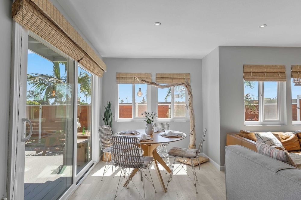 Modern San Clemente Duplex 2 Units w/ Ocean Views, Walk to Trestles Beach