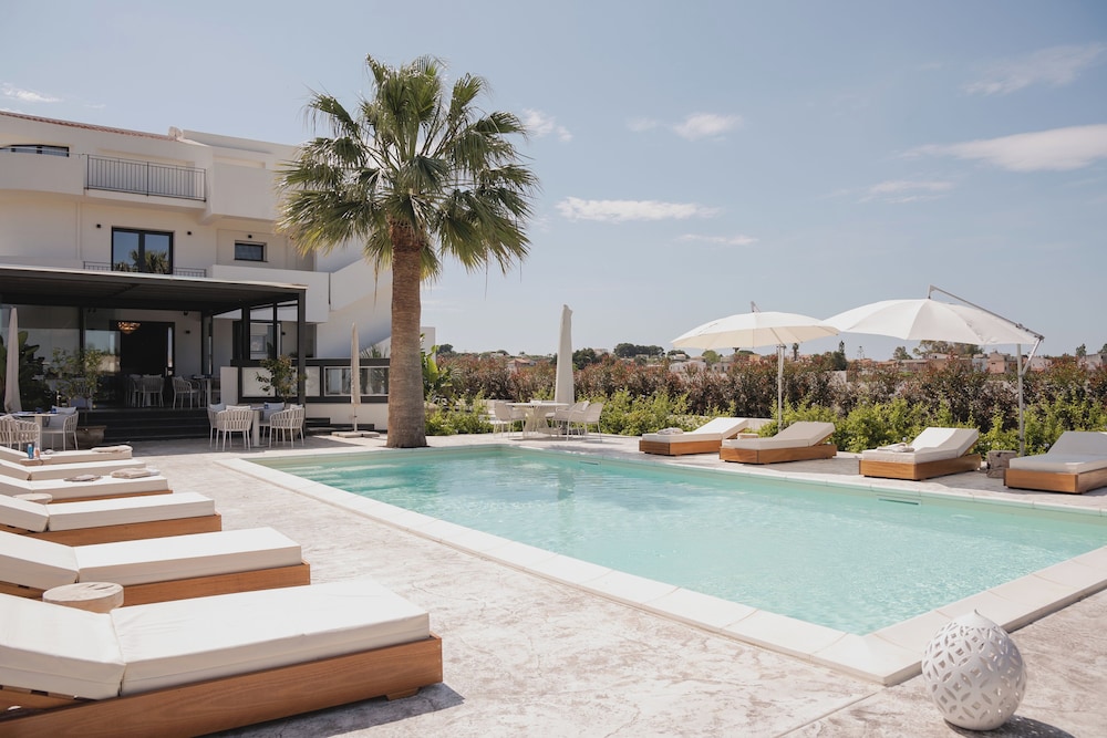 VILLA SALISA'
