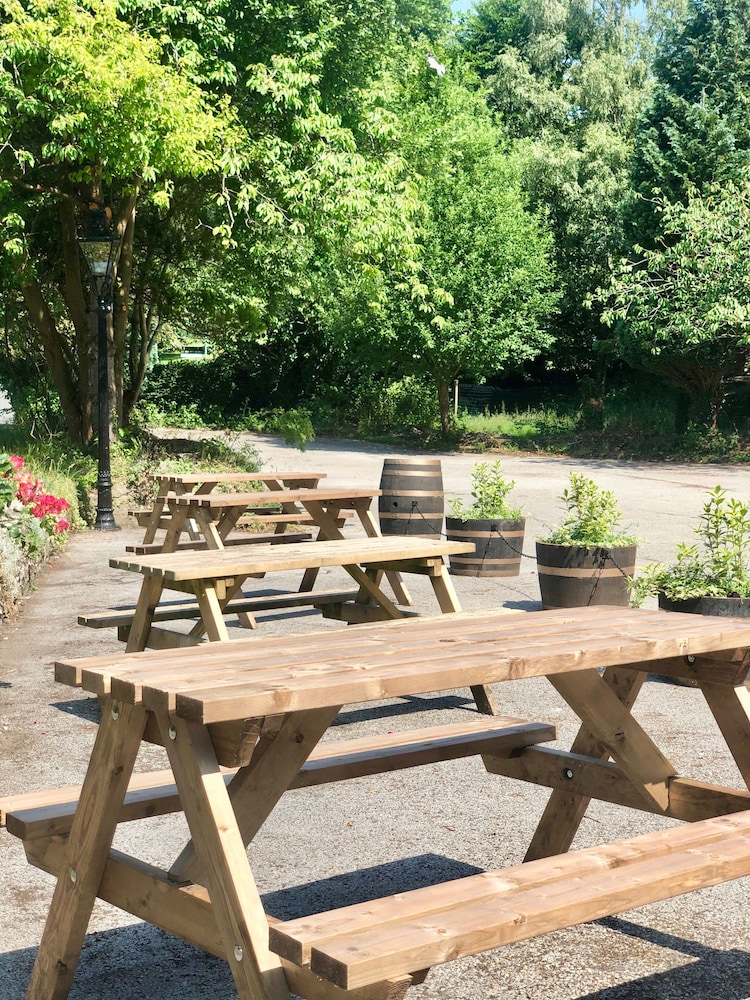 The Wheatsheaf