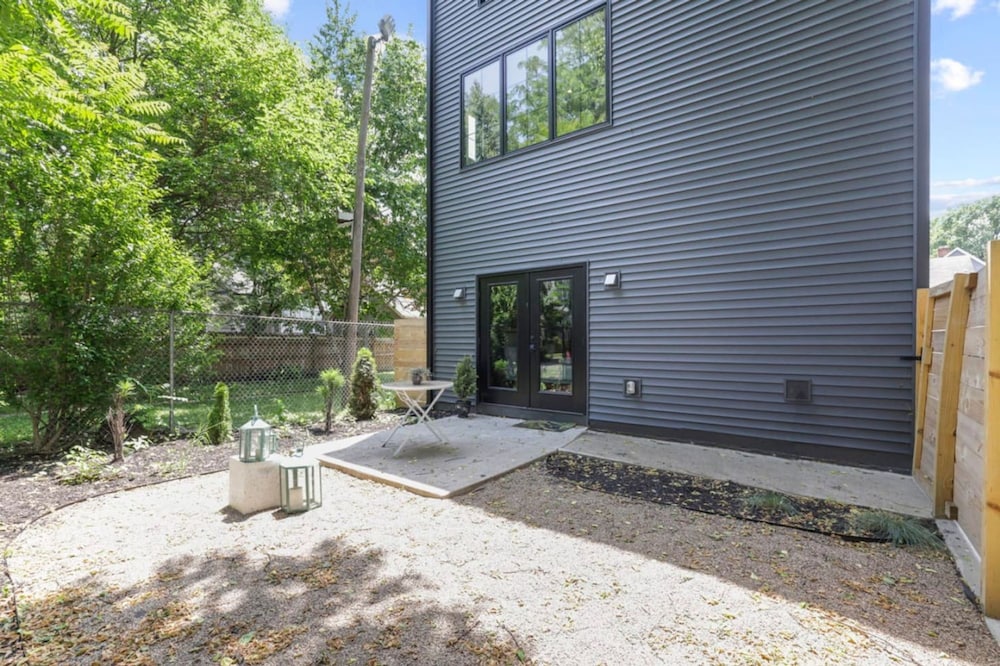 Stylish Getaway -columbus-3 Bedroom Masterpiece