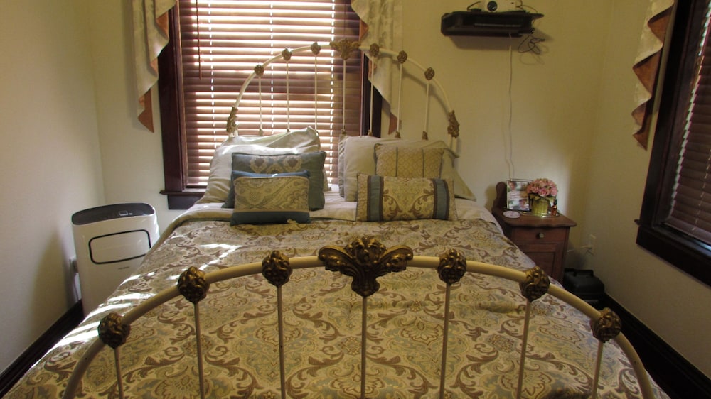 The Historic Argo Hotel