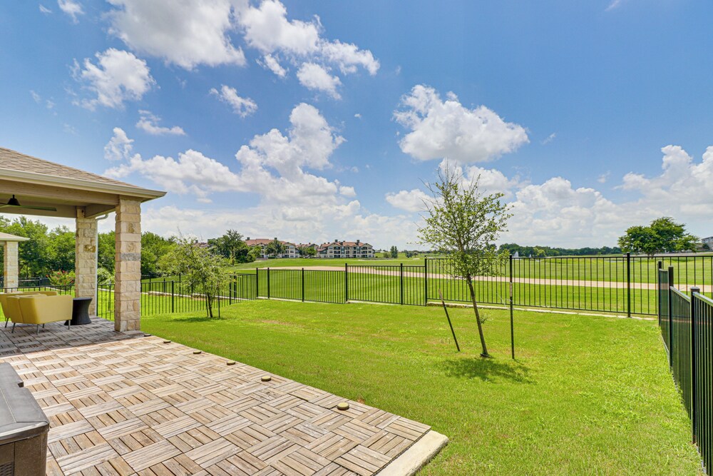 5 Mi to Old Town Hutto: Star Ranch Golf Retreat