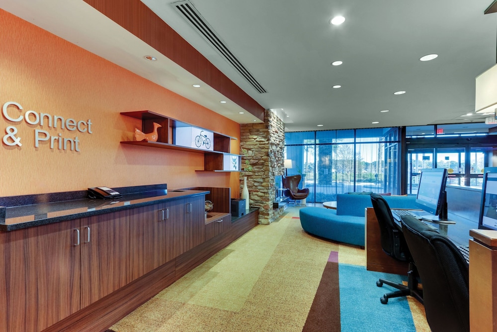 Dunn Vacations - Fairfield Inn Suites Dunn I-95 - Property Image 16