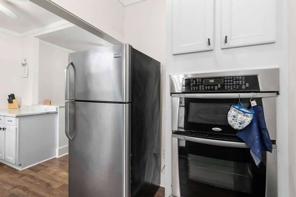 Charming 1-bedroom Home in Lakeland!