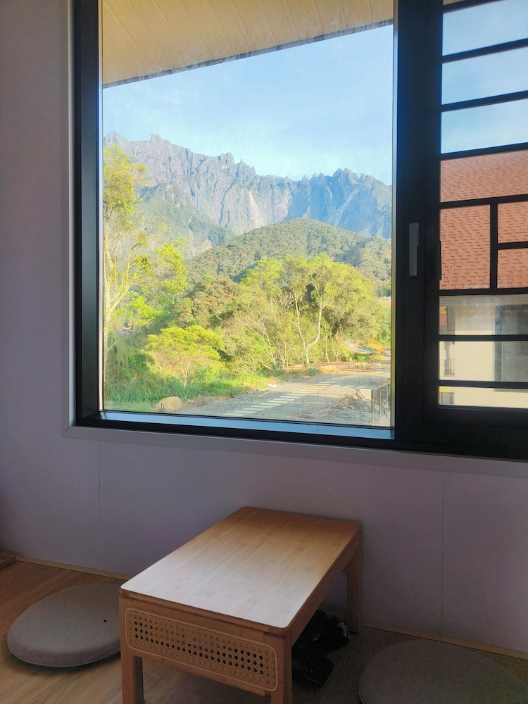 The Pampines Villa