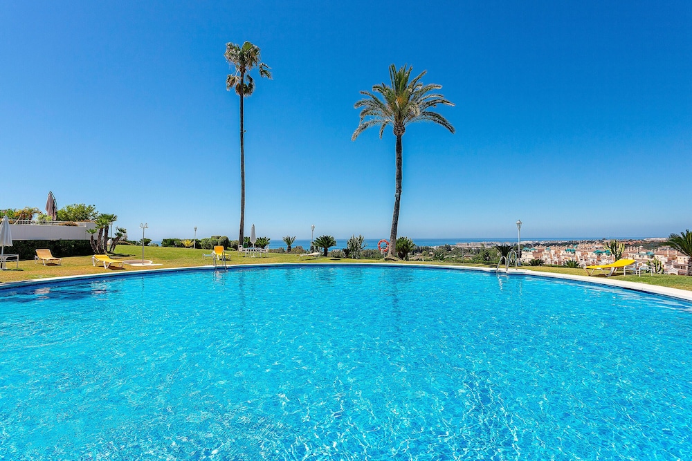 Genteel Home Las Lomas