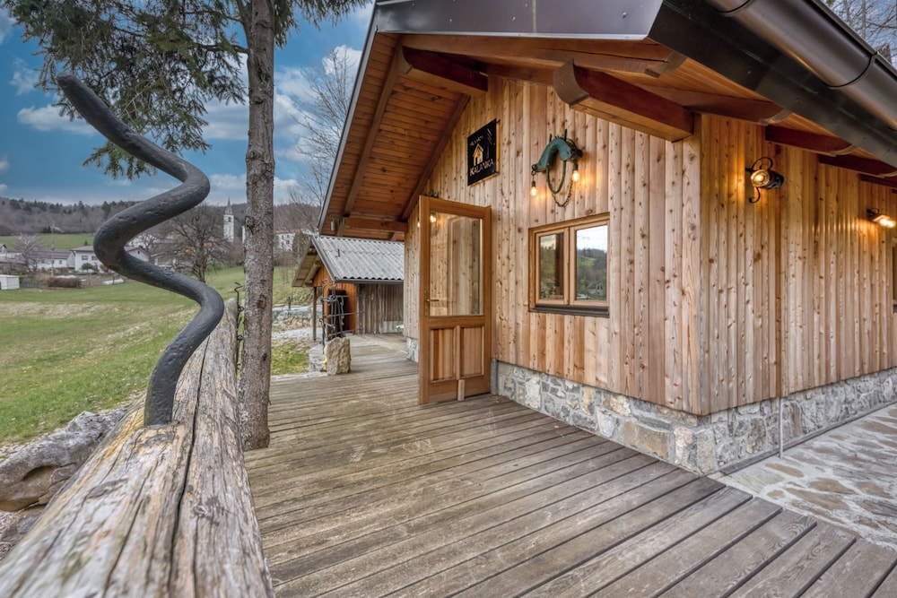Enchanted Cosy Chalet Kalanka