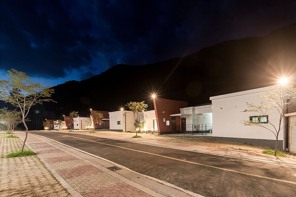 Yeoninsan Hot Spring Resort