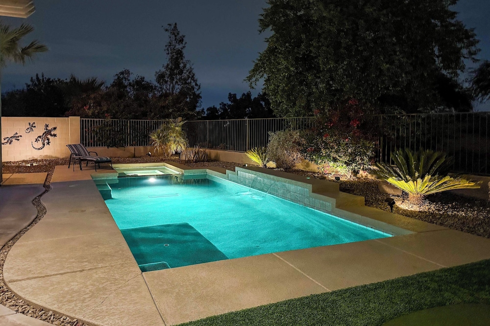 Private Yard & Fairway View: Phoenix Golf Retreat!