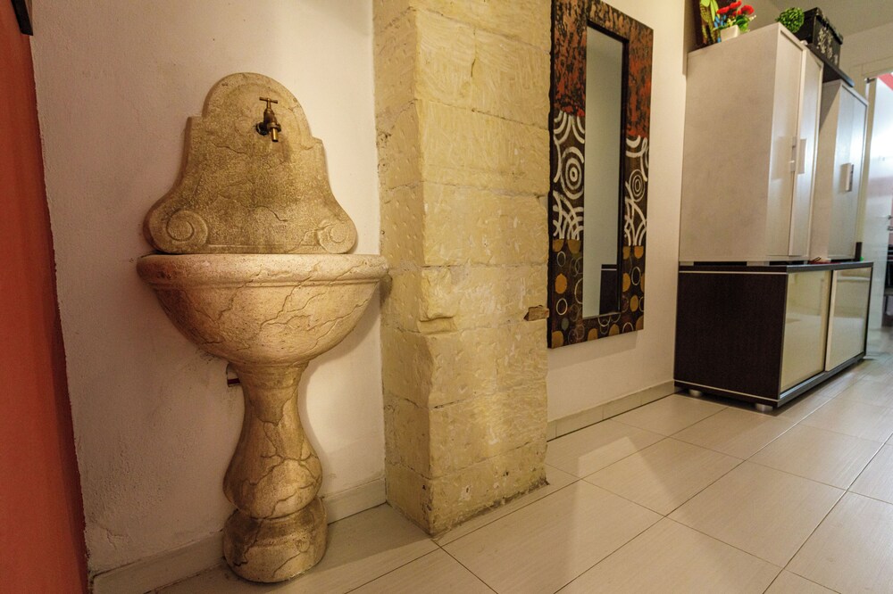 2 Bedrooms Villa Aperol