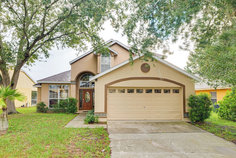Family Oasis w/ Game Room & Pool in Davenport!