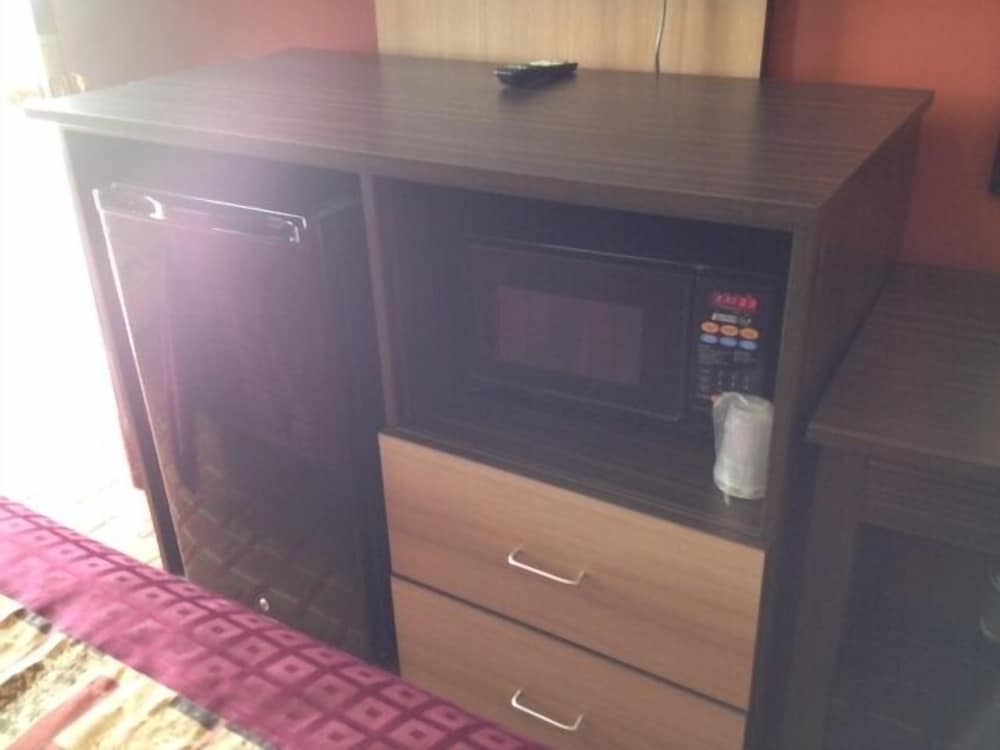Budget Inn