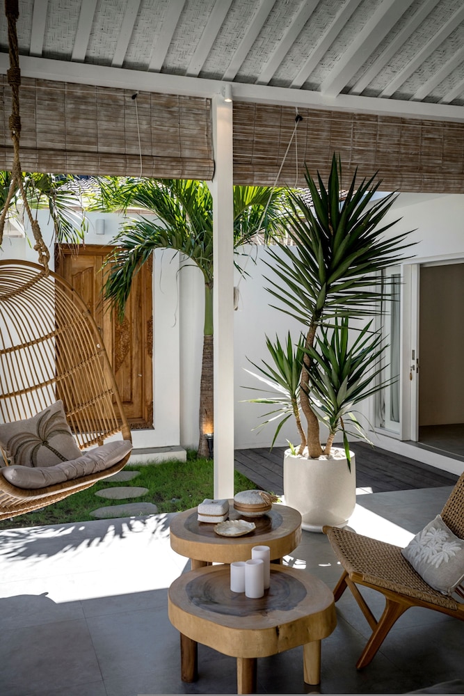 Villa Makena by Alfred in Bali - Stunning Tropical 6BD Villa Near the Beach