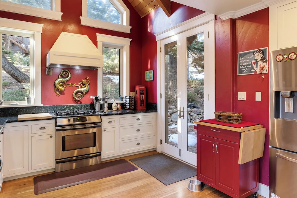 Carnelian Bay Getaway