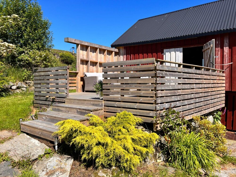 8 Person Holiday Home in Nedstrand view 3