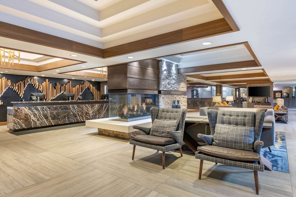 San Francisco Vacations - Hilton Vacation Club Tahoe Seasons Lake Tahoe - Property Image 31