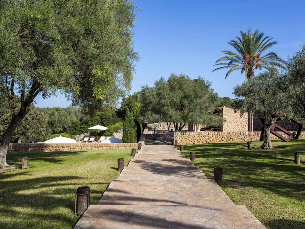 Countryside Villa With Terrace