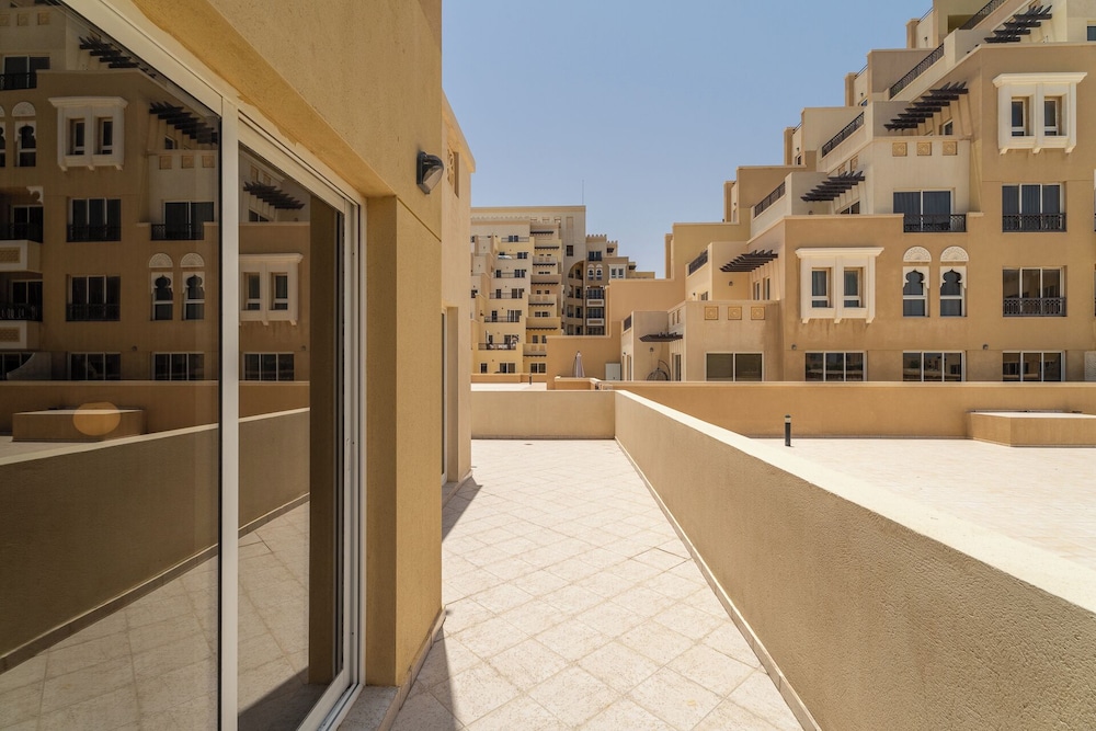 Nasma Holiday Homes - Bab Al Bahr Residences