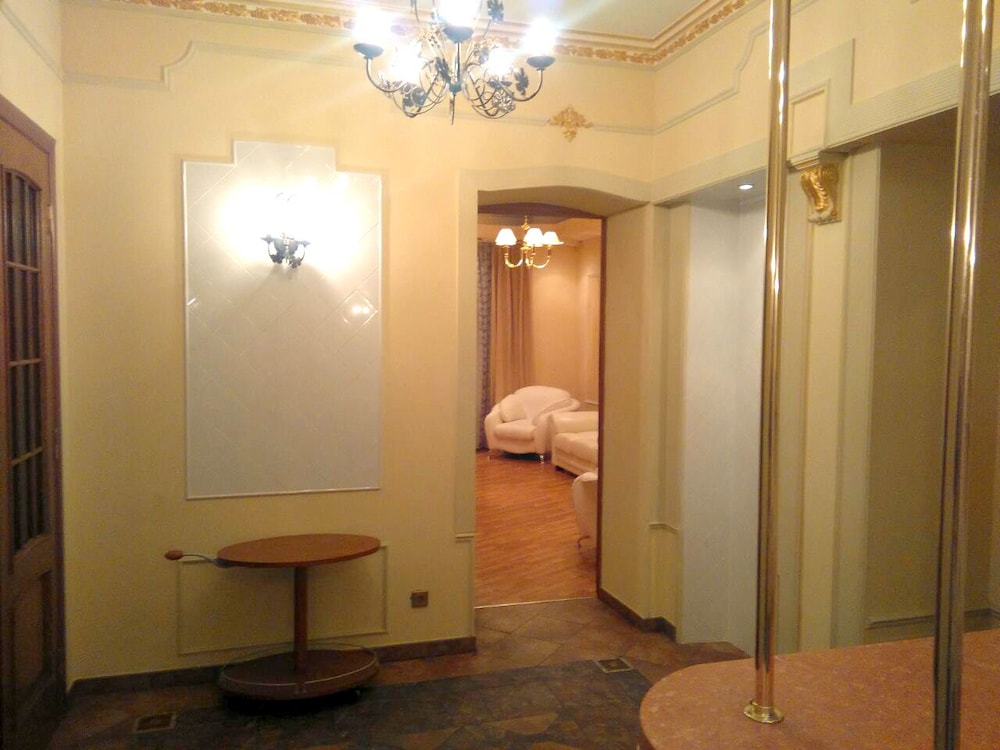 Lakshmi Apartment Great Classic
