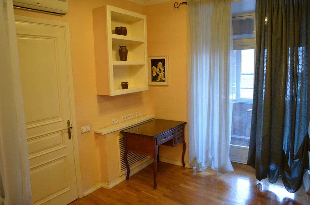 Kiev Accommodation Hotel Service