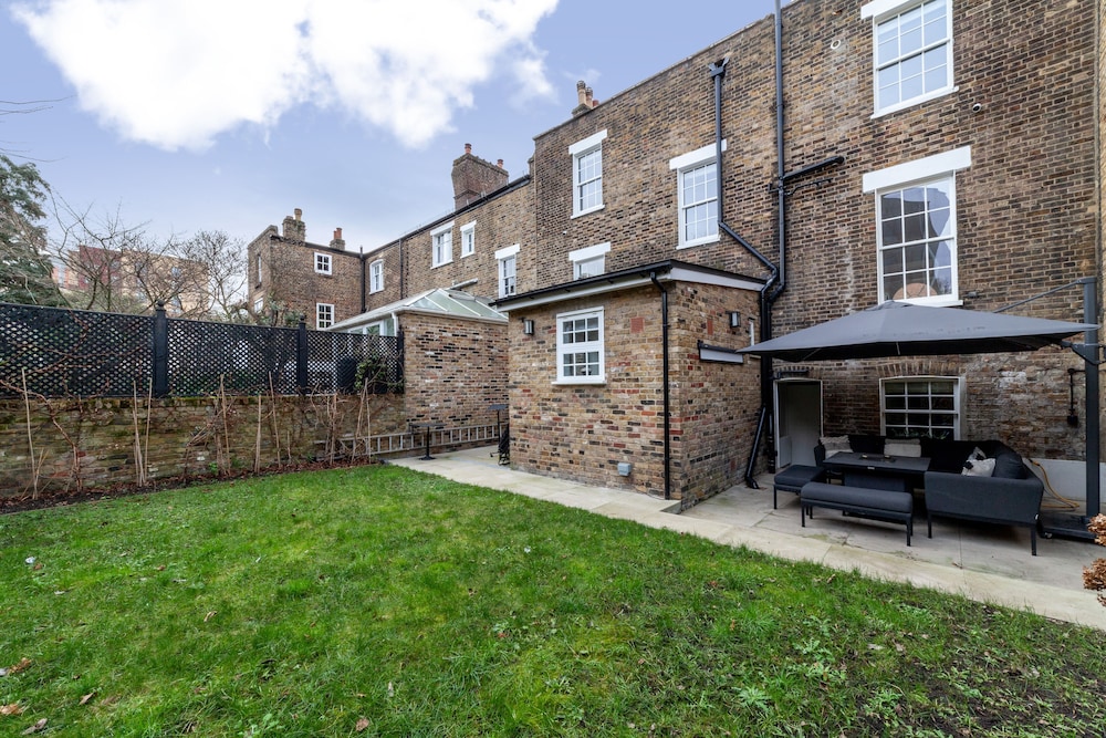 Modern & Stylish House in Deptford