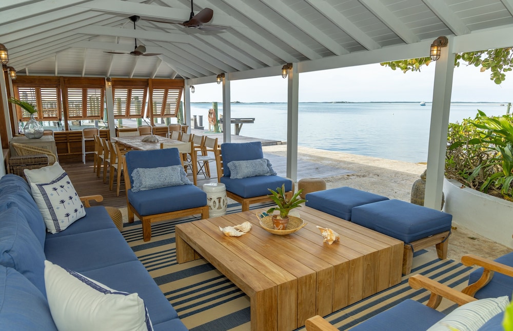 Beehive Harbour Island. Luxury Dream World On The Bay. Private D 5 Bedroom Home