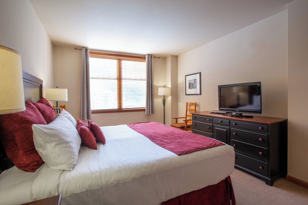 Winter Park Resort Lodging - Zephyr Mountain Condos