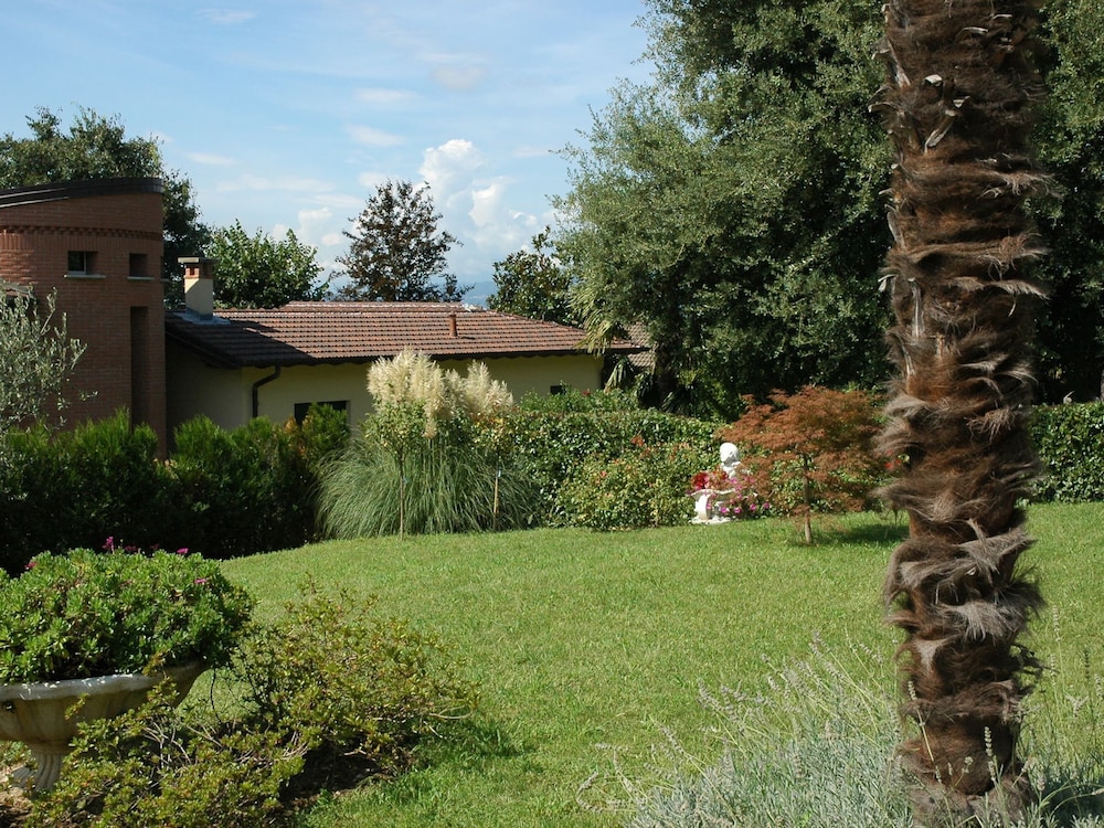 Photo 15